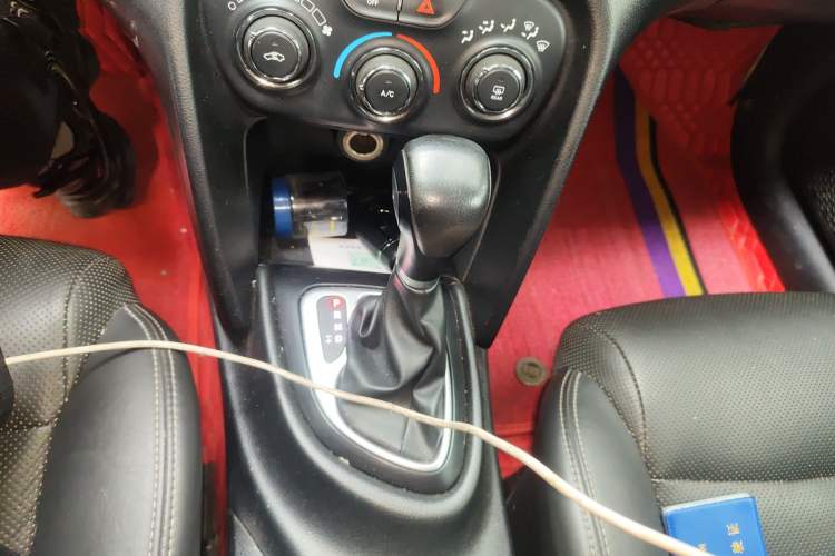 Used Fiat Viaggio 2012 1.4T Automatic Jingxiang Edition Gear Lever