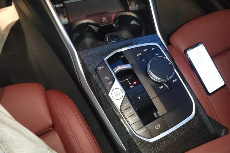 Used BMW 3 Series 2023 325Li M Sport Package Gear Lever