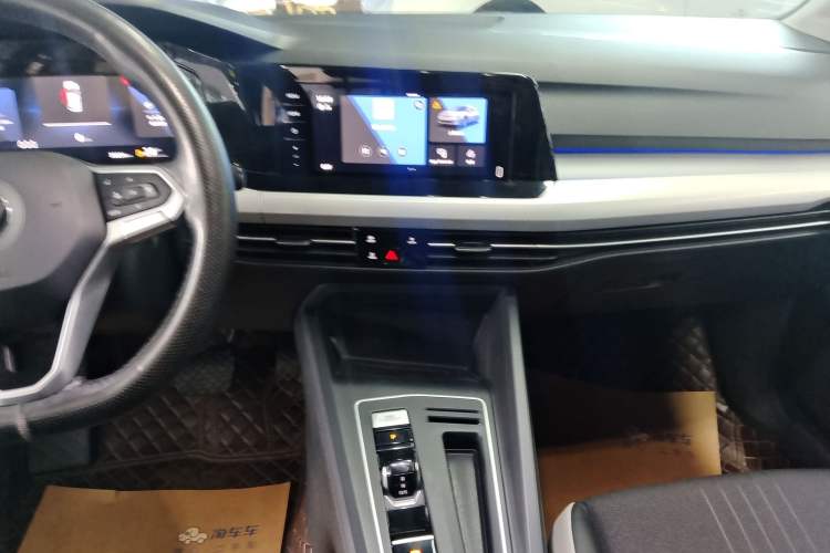 Used Volkswagen Golf 2023 Facelift 280TSI DSG Pro Audio And AC Panel