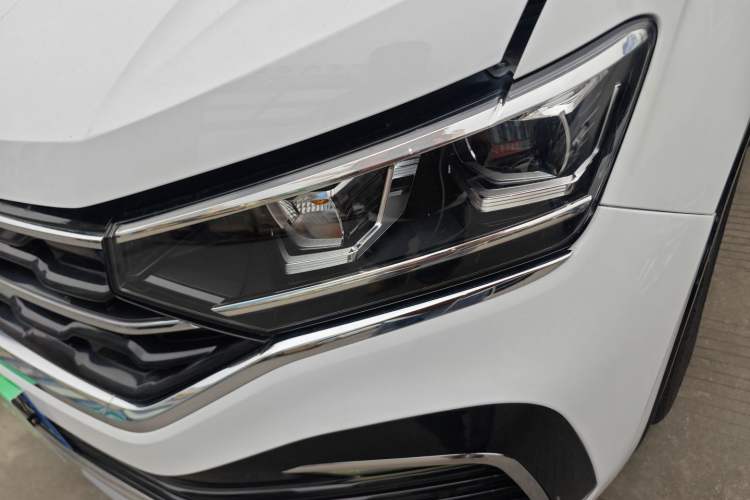 Used Volkswagen Tayron X 2020 330TSI Two-Wheel Drive Luxury Smart Connectivity Version
