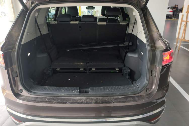 Used Volkswagen ID.6 CROZZ 2022 Long-Range Lite PRO Edition
