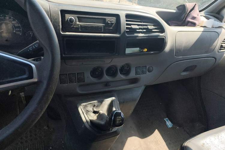 Used JMC Transit 2017 2.8T Commercial Version Long Wheelbase Mid-Roof 6/7/8-Seater JX493