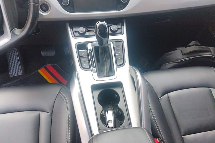 Used Geely Auto Emgrand X7 Sport 2016 1.8TD Automatic Smart Connectivity Version
