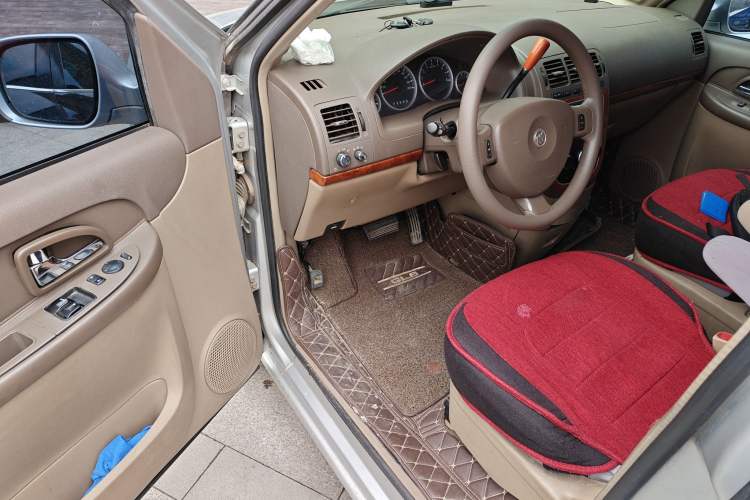 Used Buick GL8 2011 2.4L CT Comfort Edition