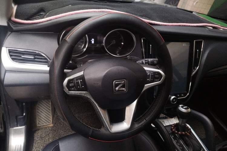 Used Zotye SR7 2016 1.5T CVT Cube Heart Edition China V Standard
