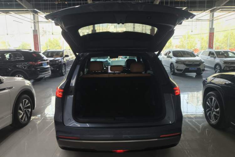 Used Geely Galaxy Xingjian 7 EM-i 2025 120km Flagship Edition Trunk