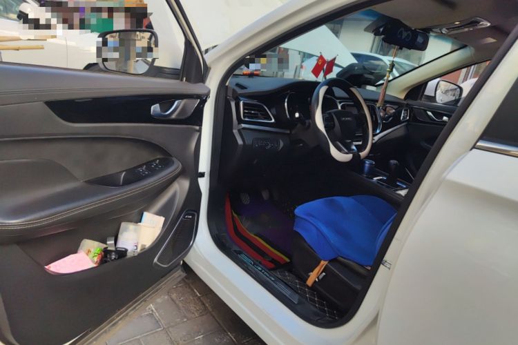 Used JETOUR X90 2019 1.5T Manual Smart Enjoyment Version 5 Seats China VI Standard
