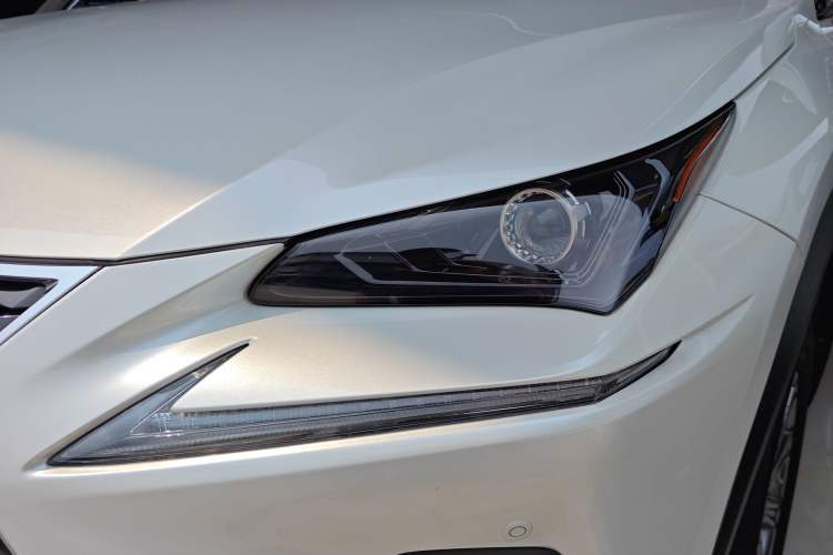 Used Lexus NX 2018 200 Front-Wheel-Drive X-Trail Version China V Standard Left Front Headlight