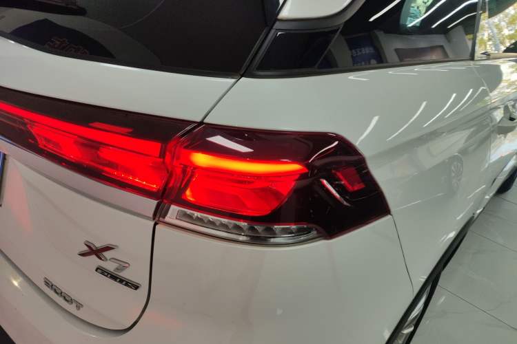 Used Oshan X7 PLUS 2022 1.5T Blue Whale Edition Automatic Prestige Version