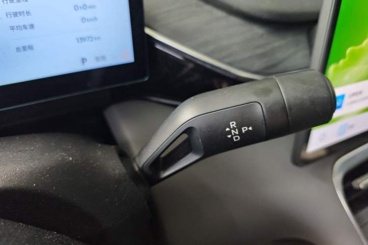 Used Geely Galaxy L6 2025 EM-i 140km Starship Edition Gear Lever