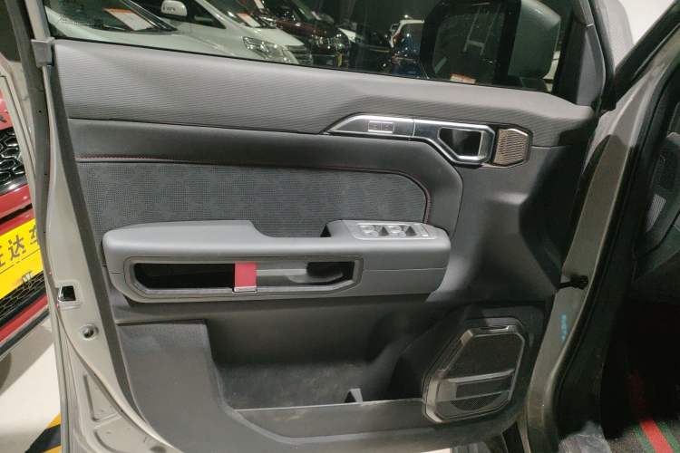 Used JETOUR Traveler 2023 2.0T All-Wheel-Drive Crosser