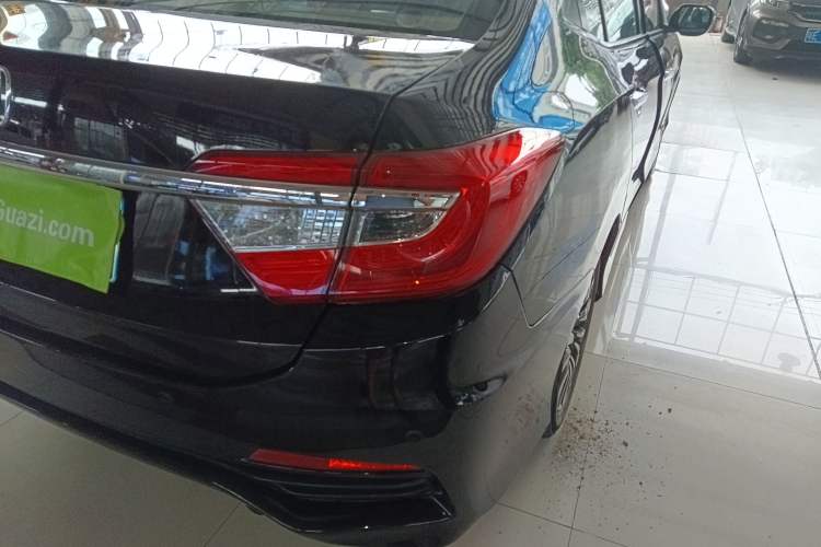 Used Honda Crider 2015 1.8L automatic comfort version