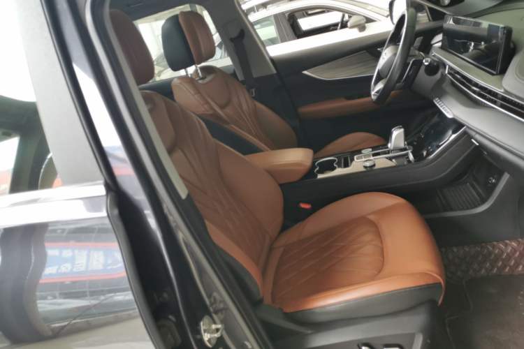 Used Chery Tiggo 8 PLUS 2022 Kunpeng Edition 390TGDI DCT Luxury Version
