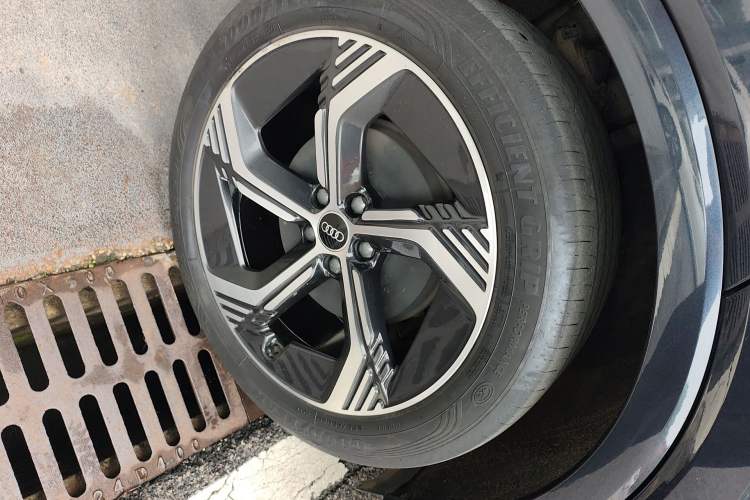 Used Audi Q4 e-tron 2023 50 e-tron quattro Visionary Edition