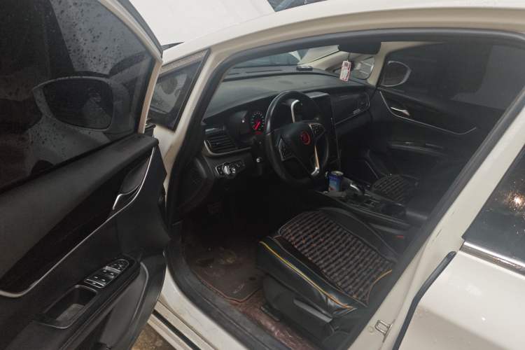 Used BYD Song MAX 2017 1.5T Automatic Smart Connect Elite 7-Seater Driver Seat