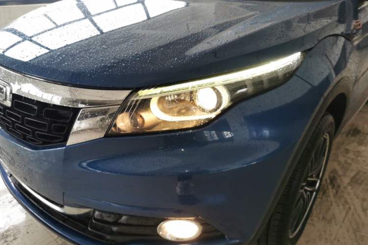 Used Qoros 5 2017 1.6T Automatic Flagship Model Left Front Headlight