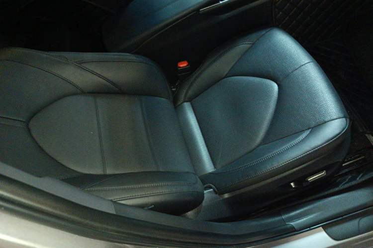 Used Toyota Avalon 2023 2.5L Luxury Edition Right Front Seat