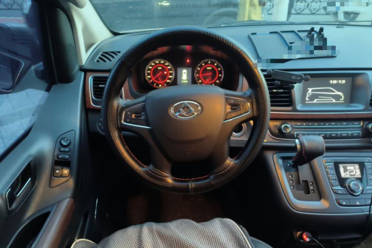 Used SAIC MAXUS G10 2016 2.0T Automatic Executive Edition Steering Wheel