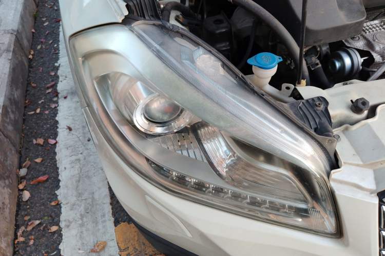 Used Suzuki S-Cross 2015 1.4T Automatic Two-Wheel Drive Prestige Model
