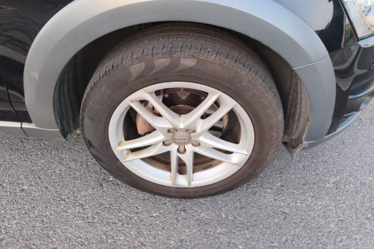 Used Audi Q5 2017 Plus 40 TFSI Technology Model