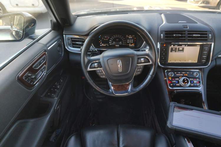 Used Lincoln Continental 2017 3.0T Four-Wheel Drive Prestige Edition
