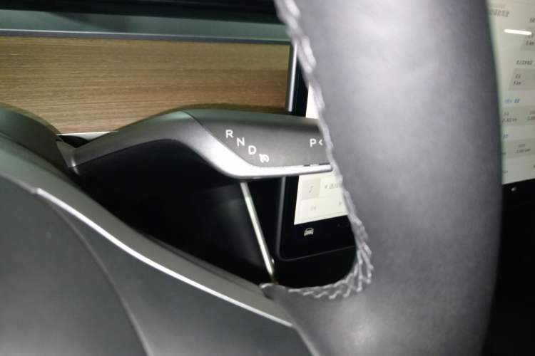 Used Tesla Model 3 2019 Standard Range Rear-Wheel Drive Upgraded Version (52 kWh)
