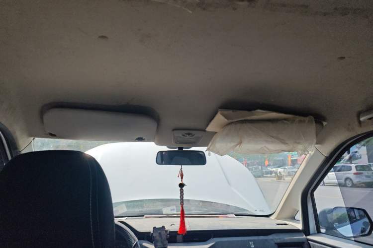 Used Wuling Hongguang PLUS 2019 1.5T Manual Standard Version 7 Seats Headliner