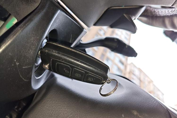 Used Ford Focus 2012 Hatchback 1.6L Automatic Fashion Edition
