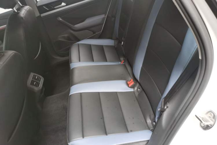 Used Volkswagen Lavida 2024 1.5L Automatic DeYi Edition Left Rear Seat