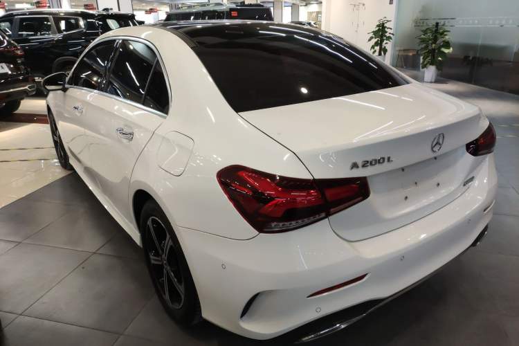 Used Mercedes-Benz A-Class 2022 Revised Version A 200 L Sport Sedan Fashionable Style Rear Left 45 Deg