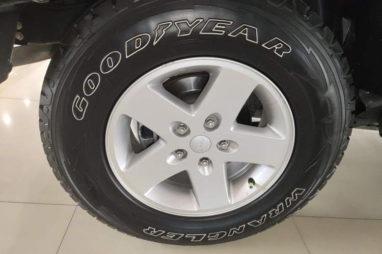 Used Jeep Wrangler 2015 2.8TD Sahara Four-Door Comfort Edition