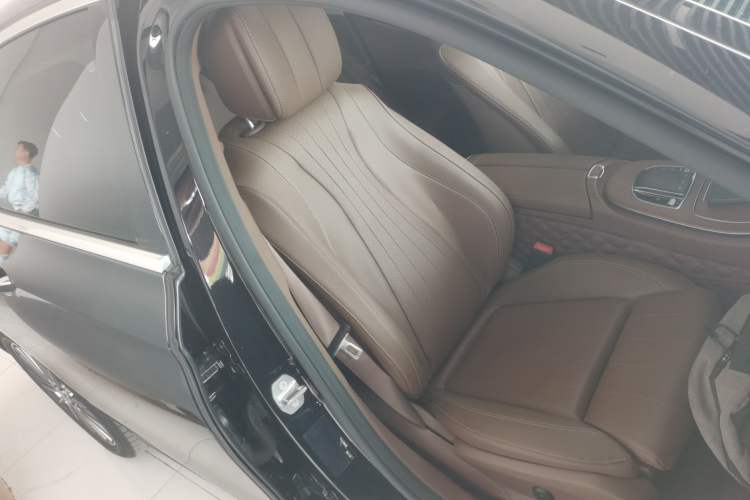 Used Mercedes-Benz E-Class 2023 E 260 L
