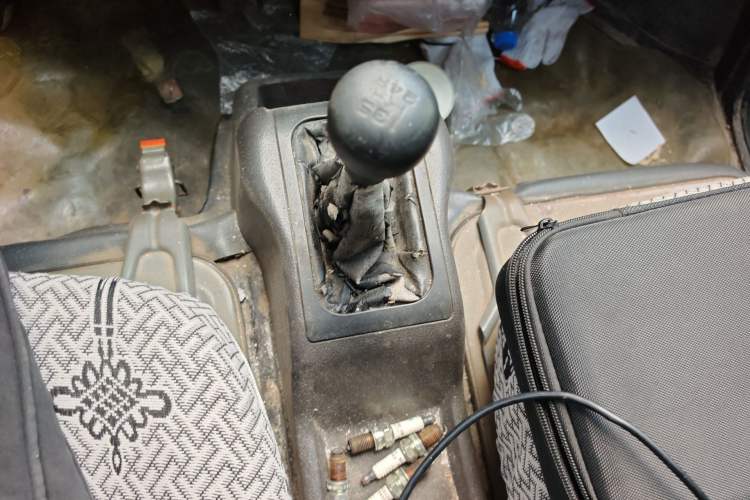 Used Wuling Rongguang 2012 1.2L Extended Basic Version LJY Gear Lever