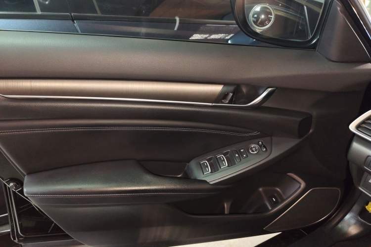 Used Honda Accord 2018 230TURBO Comfort Version National V Interior 4