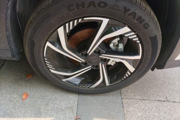 Used Geely Auto Emgrand X7 Sport 2023 Boyue COOL 1.5TD Smart Model Right Front Wheel Hub