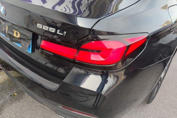 Used BMW 5 Series 2022 Second Facelift 525Li M Sport Package Right Rear Taillight