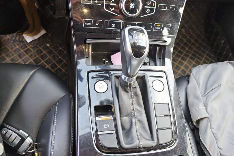 Used Hongqi H5 2019 30TD Dynamic Edition