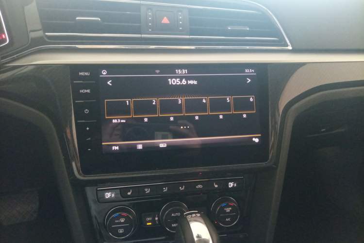 Used Volkswagen Lamando 2019 280TSI DSG Luxury Edition China VI Standard Audio And AC Panel