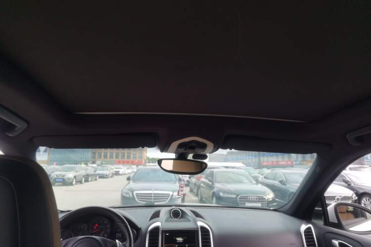 Used Porsche Cayenne 2014 Cayenne Platinum Edition 3.0T
