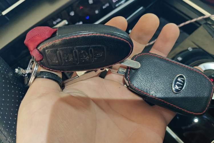 Used Kia Sportage (Chinese Domestic Model) 2023 2.0T Two-Wheel-Drive Prestige Edition
