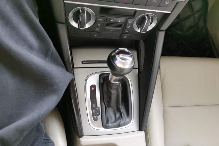 Used Audi A3 2010 Sportback 1.8T Luxury Model Gear Lever