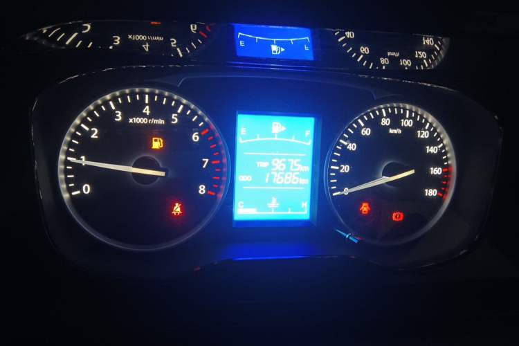 Used CHANGAN KUAYUE Xing V3 2022 1.5L Gasoline Enjoyment Model 5-Seat Passenger Vehicle JL473QH