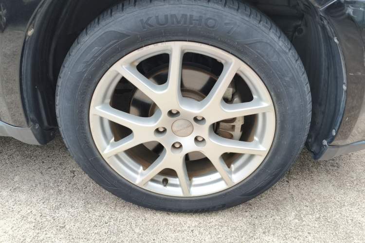 Used Dodge Journey 2013 2.4L Two-Wheel Drive Luxury Version
