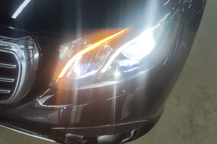 Used Mercedes-Benz E-Class 2020 E 260 L
