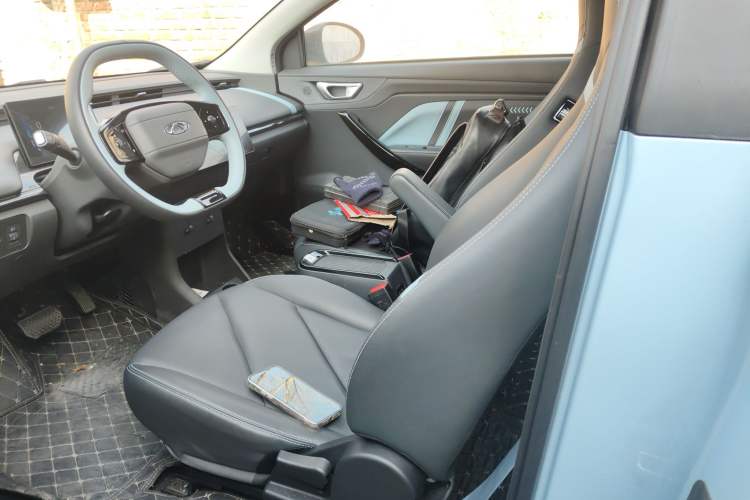 Used Chery New Energy Boundless Pro 2022 301km "WoW" Edition Lithium Iron Phosphate
