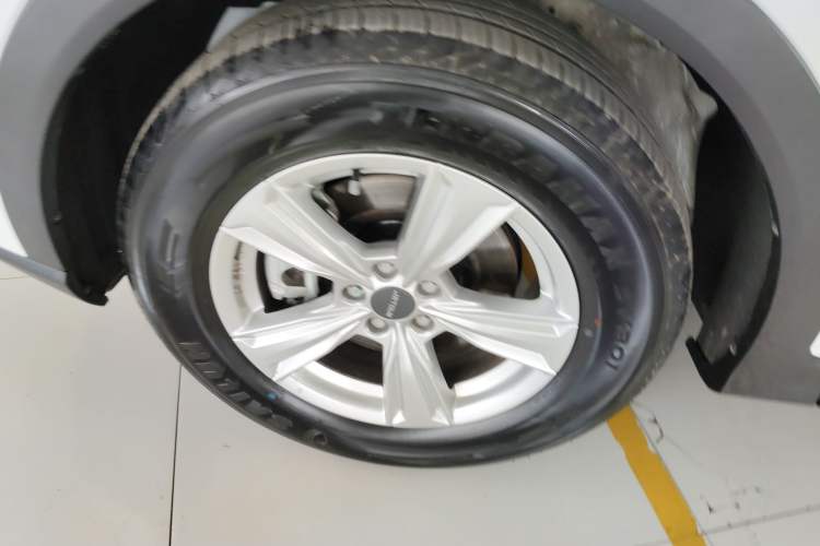 Used JETOUR X70 2024 1.5T Manual Glory Edition 5 Seats Left Front Wheel Hub