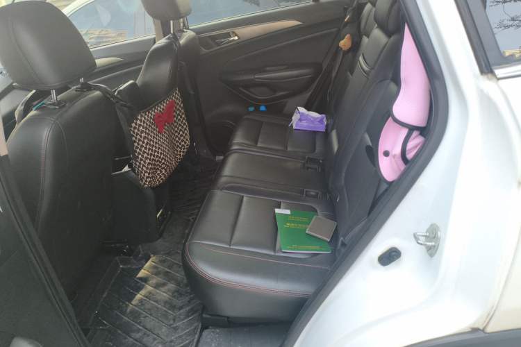 Used CHANGAN CS75 2014 1.8T Automatic Elite Model China IV Standard Left Rear Seat