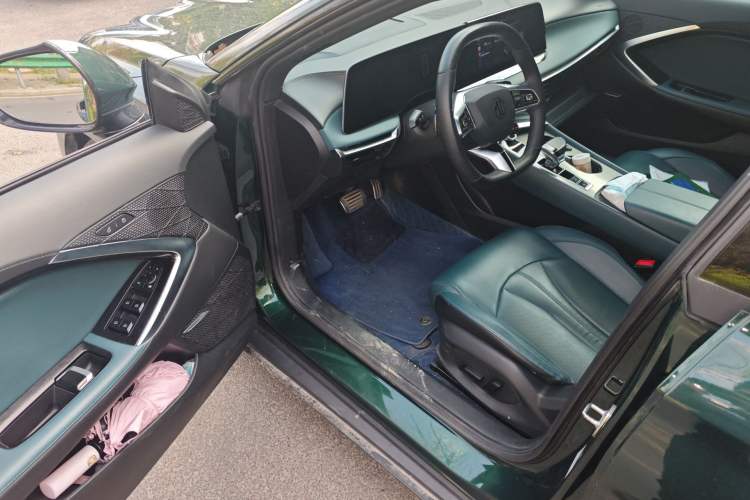 Used MG 7 2023 2.0T Automatic Hunter Luxury Edition Driver Seat