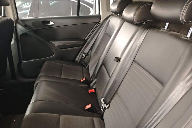 Used Volkswagen Tiguan 2016 300TSI Automatic Two-Wheel Drive Trend Edition Left Rear Seat