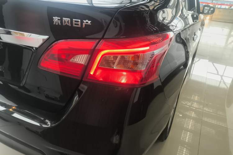 Used Nissan Sylphy 2024 Classic 1.6XL CVT Luxury Edition Right Rear Taillight